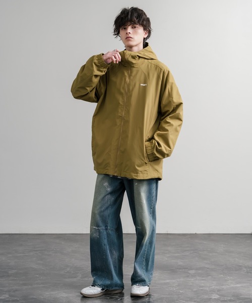 HUF（ハフ）の「HUF ハフ ALL CAPS SHELL JACKET オーバーサイズラグランスリーブナイロンジャケット（ナイロンジャケット・メンズ・ブラウン/ブラック・M/XL/L）」の16枚目の写真