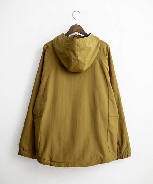 HUF（ハフ）の「HUF ハフ ALL CAPS SHELL JACKET オーバーサイズラグランスリーブナイロンジャケット（ナイロンジャケット・メンズ・ブラウン/ブラック・M/XL/L）」の18枚目の写真