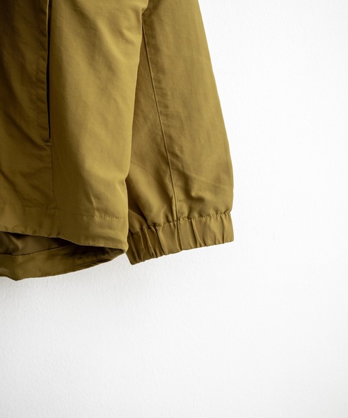 HUF（ハフ）の「HUF ハフ ALL CAPS SHELL JACKET オーバーサイズラグランスリーブナイロンジャケット（ナイロンジャケット・メンズ・ブラウン/ブラック・M/XL/L）」の20枚目の写真