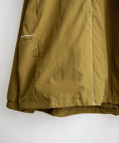 HUF（ハフ）の「HUF ハフ ALL CAPS SHELL JACKET オーバーサイズラグランスリーブナイロンジャケット（ナイロンジャケット・メンズ・ブラウン/ブラック・M/XL/L）」の21枚目の写真