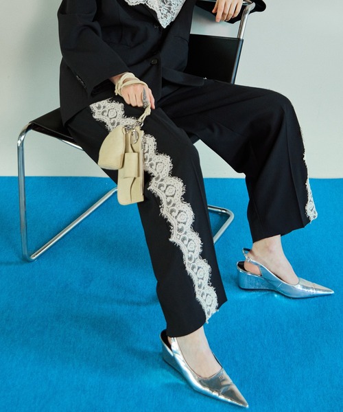 MAISON SPECIAL（メゾンスペシャル）の「【PRE-ORDER】Side Lace Slacks/サイドレーススラックス（スラックス・レディース・ベージュ/グレー/ブラック・38/36）」の2枚目の写真