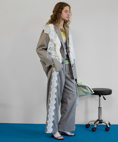 MAISON SPECIAL（メゾンスペシャル）の「【PRE-ORDER】Side Lace Slacks/サイドレーススラックス（スラックス・レディース・ベージュ/グレー/ブラック・38/36）」の11枚目の写真