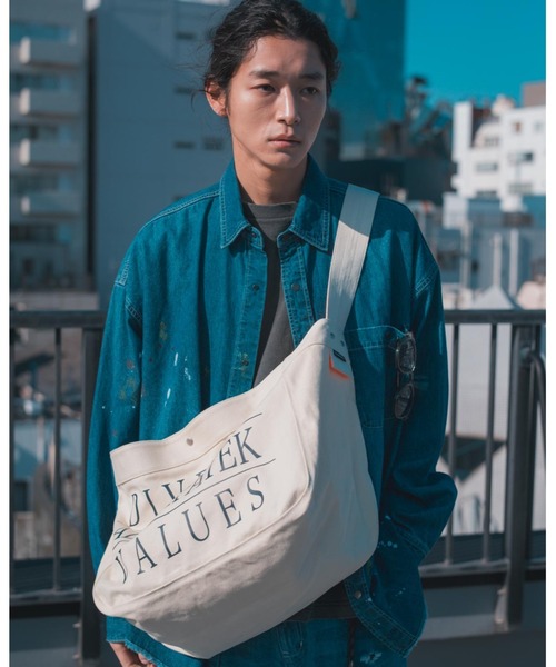 ADAM PATEK(アダムパテック)の「【ADAMPATEK/アダムパテック】news paper bag/ニュースペーパーバッグ(ショルダーバッグ・メンズ・ホワイト/ブラック・FREE)」の20枚目の写真