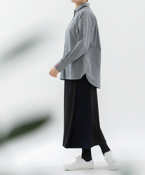 nop de nod(ノップドゥノッド)の「タイプライターペタルカラーシャツ(シャツ/ブラウス・レディース・スミクロ/ブルー/オフホワイト・M)」の5枚目の写真