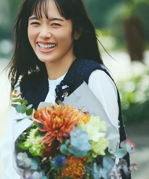 COMME CA ISM（コムサイズム）の「【宮城舞さん着用】ファンシーツイード ジレ（ベスト・レディース・ネイビー/アイボリー・FREE）」の5枚目の写真