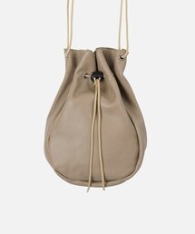 FRIZMWORKS（フリズムワークス）の「BOKJORI STRING BAG _ LEATHER TAUPE（メッセンジャーバッグ）」