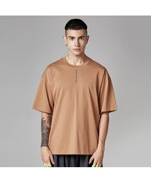 ATHPLATFORM（アスプラットフォーム）の「AU01TH04 コード1 グラフィックトップ_ベージュ（Tシャツ/カットソー）」