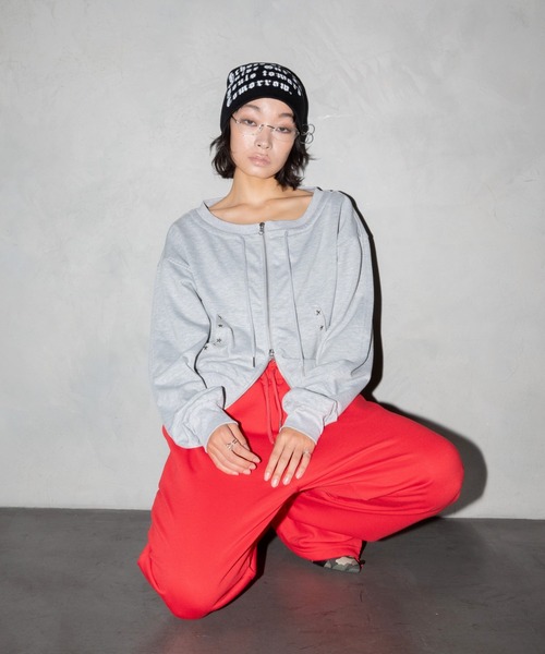 3.3 Field Trip （3.3フィールドトリップ）の「【セットアップ着用可能】3.3 Field Trip／スター付きオフショルジップ（スウェット・レディース・ブルー/グレー/レッド/ブラック・FREE）」の21枚目の写真