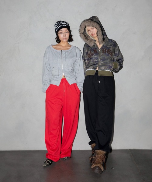 3.3 Field Trip （3.3フィールドトリップ）の「【セットアップ着用可能】3.3 Field Trip／スター付きオフショルジップ（スウェット・レディース・ブルー/グレー/レッド/ブラック・FREE）」の18枚目の写真