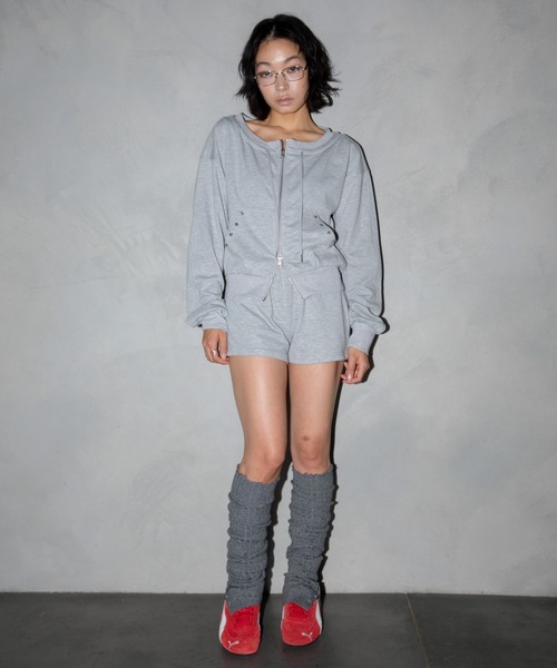 3.3 Field Trip （3.3フィールドトリップ）の「【セットアップ着用可能】3.3 Field Trip／スター付きオフショルジップ（スウェット・レディース・ブルー/グレー/レッド/ブラック・FREE）」の12枚目の写真