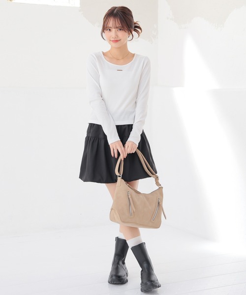 Honeys(ハニーズ)の「【UVカット】プレート付トップス(Tシャツ/カットソー・レディース・サックスブルー/ホワイト/ヘザーチャコール/モカ/ブラック・S/M/L)」の7枚目の写真