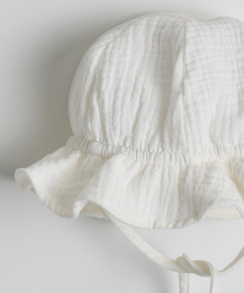 moimoln(モイモルン)の「カラーガーゼ紐付きベビーハット・帽子(ハット・キッズ・オフホワイト/イエロー・46cm/42cm/44cm)」の6枚目の写真