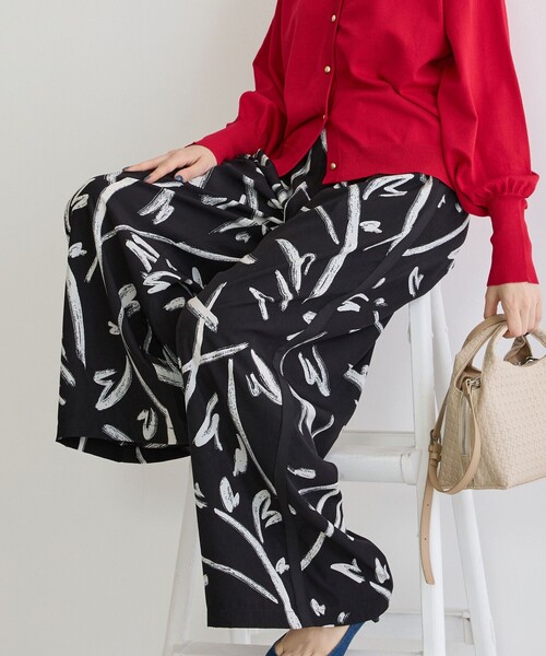 NICOLE white(ニコルホワイト)の「柄プリントパンツ(その他パンツ・レディース・その他4/その他3/その他2・FREE)」の1枚目の写真