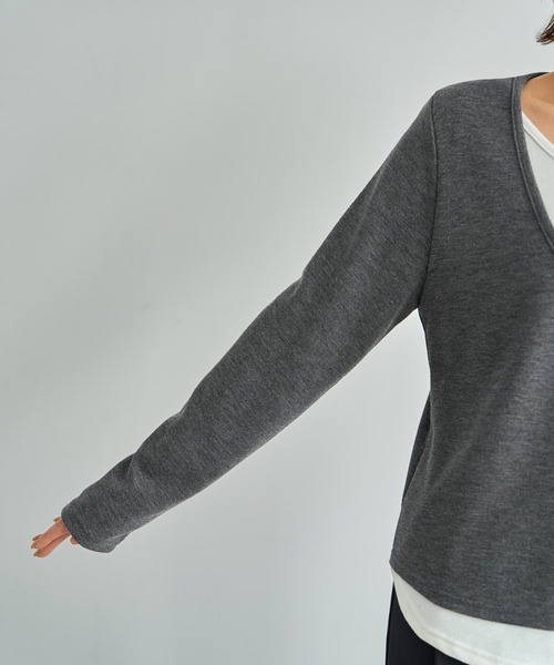 STYLE DELI(スタイルデリ)の「レイヤードUネックカットソートップス(Tシャツ/カットソー・レディース・ブラック/チャコールグレー・FREE)」の15枚目の写真