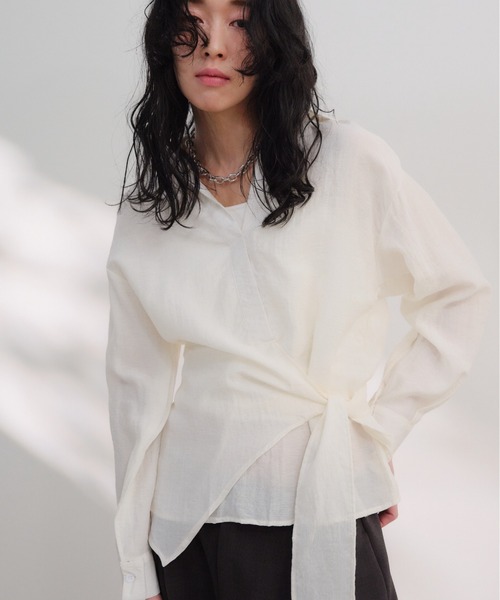 Shelly island(シェリーアイランド)の「ウエストマークスキッパーブラウス(シャツ/ブラウス・レディース・ホワイト/ベージュ/ネイビー・FREE)」の2枚目の写真