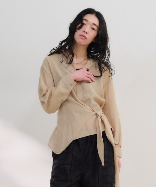 Shelly island(シェリーアイランド)の「ウエストマークスキッパーブラウス(シャツ/ブラウス・レディース・ホワイト/ベージュ/ネイビー・FREE)」の17枚目の写真