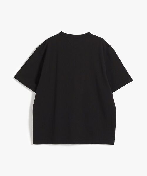tommy jeans(トミー ジーンズ)の「リラックスバッジショートスリーブTシャツ(Tシャツ/カットソー・メンズ・ホワイト/グリーン/ブラック・X-LARGE/MEDIUM/X-SMALL/LARGE/SMALL)」の8枚目の写真