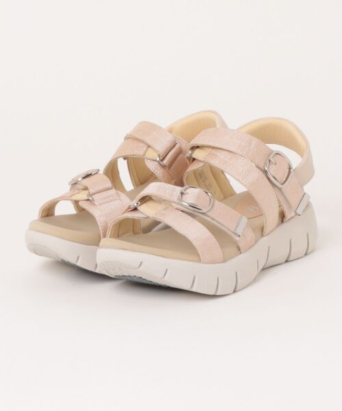 Piedi Nudi(ピエディヌーディ)の「BCC スポーティベルト ボリュームサンダル(サンダル・レディース・ベージュ/ブラック/シルバー・LL/L/M/S)」の3枚目の写真