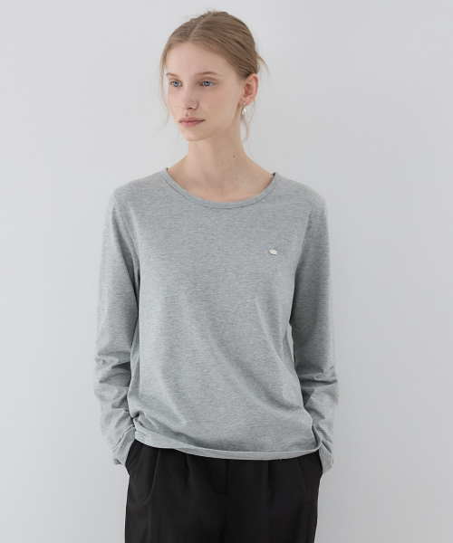 OURHOPE(アワーホープ)の「ロゴシルキーラウンドネックスリーブTシャツ - メランジェグレー(Tシャツ/カットソー・レディース・グレー系・1(S)/2(M))」の3枚目の写真