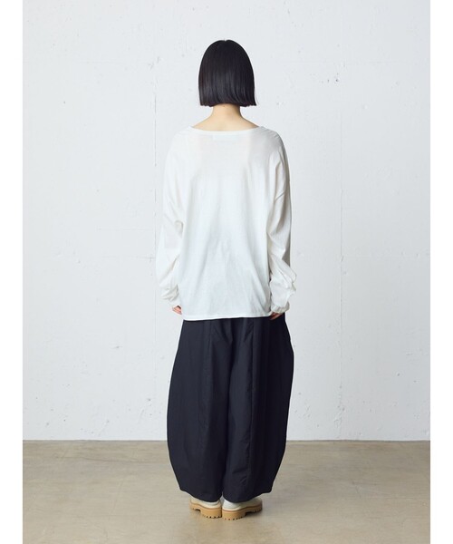 MidiUmi（ミディウミ）の「MidiUmi シアーワイドプルオーバー（Tシャツ/カットソー・レディース・オフホワイト/ブラック・FREE）」の11枚目の写真