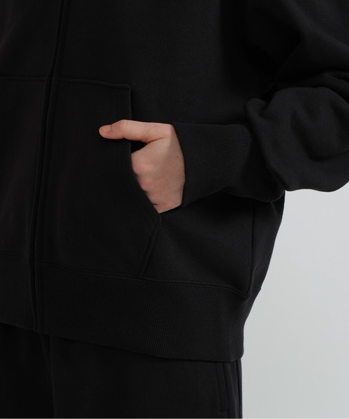 AVIREX(アヴィレックス)の「《直営店限定》VARSITY FLAG PARKA(パーカー・レディース・オフホワイト/ブラック・F)」の5枚目の写真