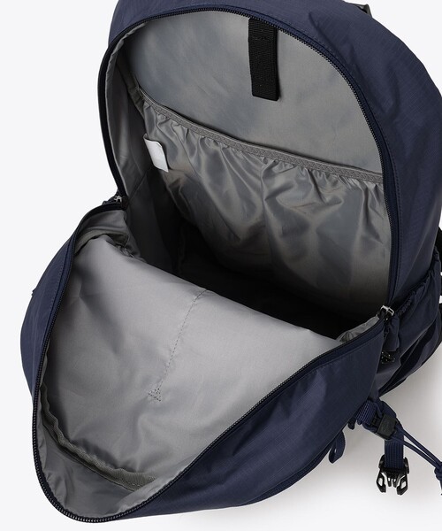 Columbia(コロンビア)の「撥水 Columbia/ ワイルドウッドハイツ 30L バックパック /コロンビア(バックパック/リュック・レディース・ネイビー/グレー/ブラック・ONE SIZE)」の13枚目の写真