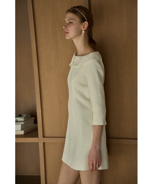 ERADIE(エラディエ)の「Off-Shoulder Collar Mini One Piece オフショルカラーツイードミニOP(ワンピース・レディース・ブラック/サックスブルー/オフホワイト・FREE)」の5枚目の写真