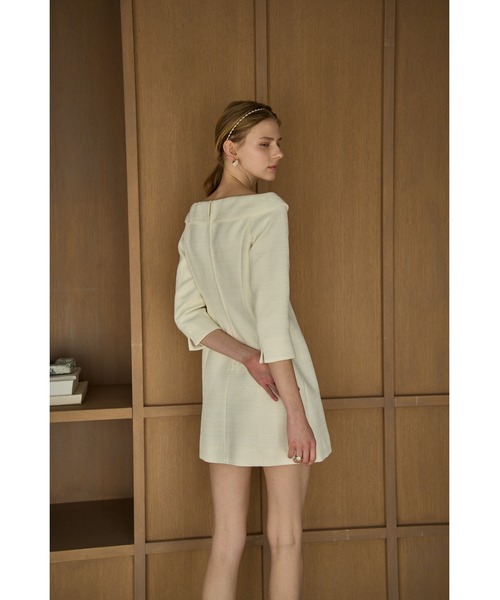 ERADIE(エラディエ)の「Off-Shoulder Collar Mini One Piece オフショルカラーツイードミニOP(ワンピース・レディース・ブラック/サックスブルー/オフホワイト・FREE)」の7枚目の写真