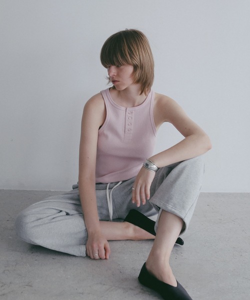MANOF（マノフ）の「FAITH×MANOF THERMAL HENLY TANK（タンクトップ・レディース・オートミール/ピンク/チャコールグレー・F）」の11枚目の写真