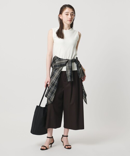 UNITED ARROWS(ユナイテッドアローズ)の「コットン フライス ノースリーブトップス(Tシャツ/カットソー・レディース・その他1/ダークブラウン/ホワイト/ライトピンク・FREE)」の22枚目の写真