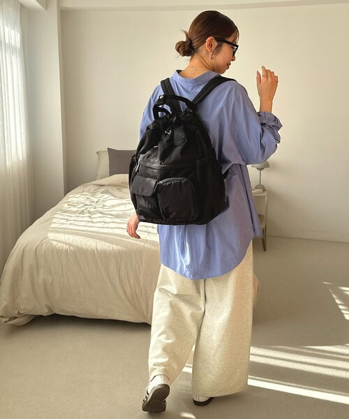 DISCOAT(ディスコート)の「ユーティリティーパフィーバックパック(バックパック/リュック・レディース・チャコールグレー/ブラック/ブラウン・FREE)」の7枚目の写真