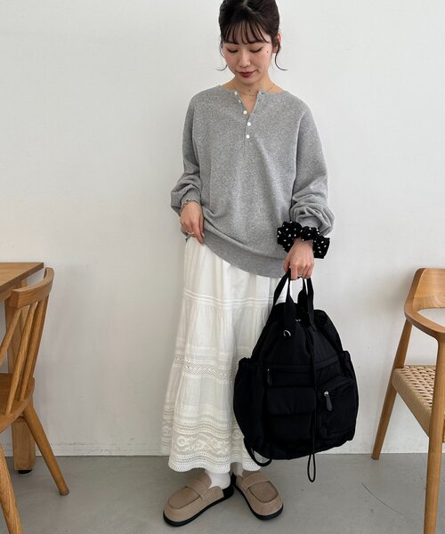 DISCOAT(ディスコート)の「ユーティリティーパフィーバックパック(バックパック/リュック・レディース・チャコールグレー/ブラック/ブラウン・FREE)」の10枚目の写真