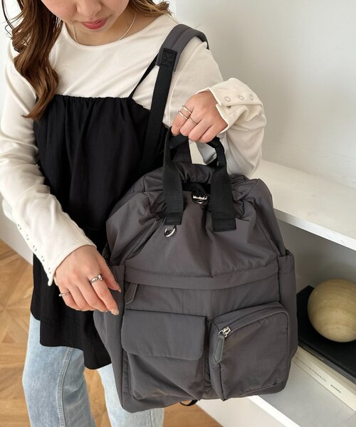 DISCOAT(ディスコート)の「ユーティリティーパフィーバックパック(バックパック/リュック・レディース・チャコールグレー/ブラック/ブラウン・FREE)」の13枚目の写真