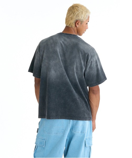 DC SHOES(ディーシーシューズ)の「DC SHOES メンズ 26 GR HIDDEN SS Tシャツ 【2026年春夏モデル】/総柄・フェード半袖Tシャツ(Tシャツ/カットソー・メンズ・ブラック/ブラック系その他・MEDIUM/LARGE/X-LARGE)」の3枚目の写真
