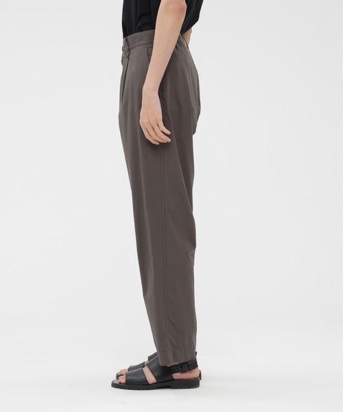 MARGARET HOWELL（マーガレットハウエル）の「FINE COTTON PLAINWEAVE（その他パンツ・メンズ・ネイビー/チャコール・SMALL/MEDIUM/LARGE）」の4枚目の写真