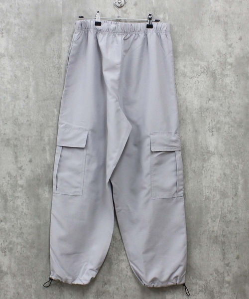 SHISKY（シスキー）の「ICE FABRIC 無地 バルーンカーゴパンツ（その他パンツ・メンズ・チャコール/ネイビー/ブラック/カーキ/グレー・M/XL/L）」の2枚目の写真