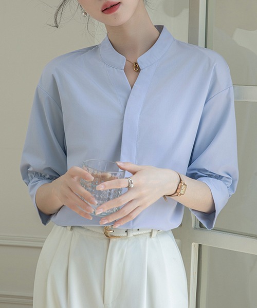 MILAE(ミレ)の「5分袖Vネックブラウス(シャツ/ブラウス・レディース・ホワイト/ライトブルー・M/L)」の2枚目の写真