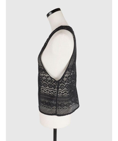 FIKA.(フィーカ)の「Sleeveless crochet knit top(シャツ/ブラウス・レディース・ブラック/オフホワイト/レッド・MEDIUM)」の5枚目の写真