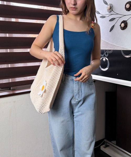 Loco Ocean(ロコオーシャン)の「フラワーモチーフ メッシュ編みトートバッグ / クロシェ風バッグ(トートバッグ・レディース・ベージュ/カーキ/グリーン・ONE SIZE)」の4枚目の写真