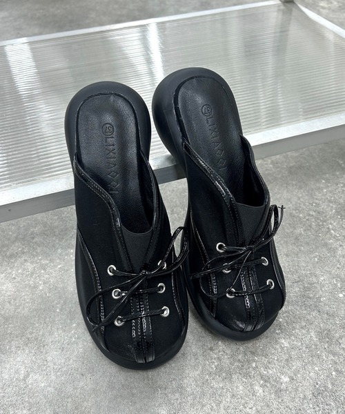 Never mind the XU / Chikashitsu+(ネバーマインド ザ エックスユー / チカシツプラス)の「【Nerd out XU】ribbon round pumps / 【ナードアウトエックスユー】リボンラウンドパンプス<着用動画あり>(パンプス・レディース・ブラック・38/37)」の9枚目の写真