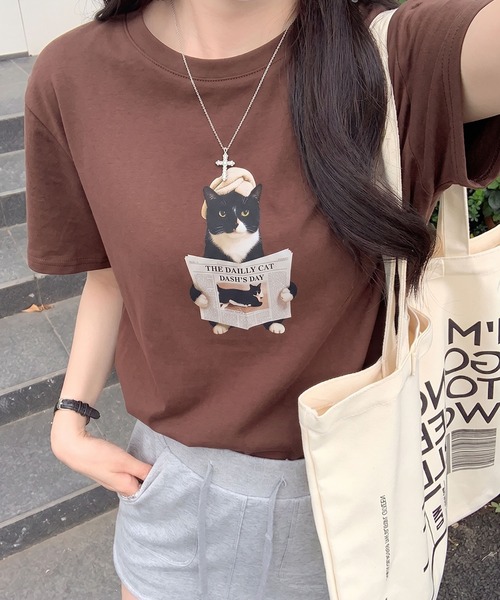 SpRay(スプレイ)の「CAT転写Tシャツ(Tシャツ/カットソー・レディース・チャコールグレー/オフホワイト/ブラウン/オートミール・FREE)」の1枚目の写真