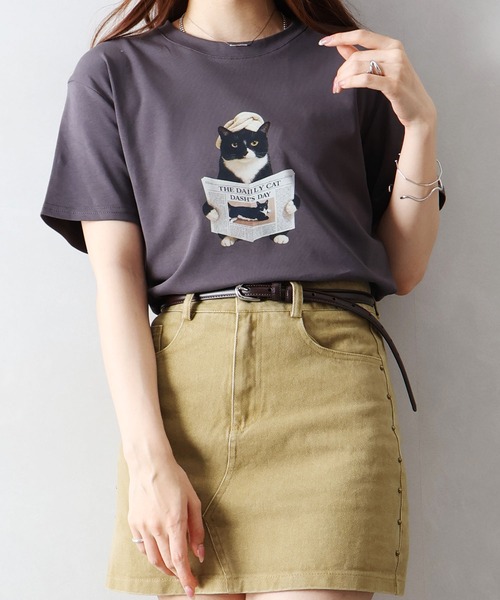 SpRay(スプレイ)の「CAT転写Tシャツ(Tシャツ/カットソー・レディース・チャコールグレー/オフホワイト/ブラウン/オートミール・FREE)」の3枚目の写真