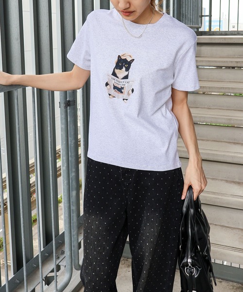 SpRay(スプレイ)の「CAT転写Tシャツ(Tシャツ/カットソー・レディース・チャコールグレー/オフホワイト/ブラウン/オートミール・FREE)」の11枚目の写真