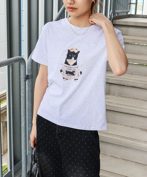SpRay(スプレイ)の「CAT転写Tシャツ(Tシャツ/カットソー・レディース・チャコールグレー/オフホワイト/ブラウン/オートミール・FREE)」の16枚目の写真