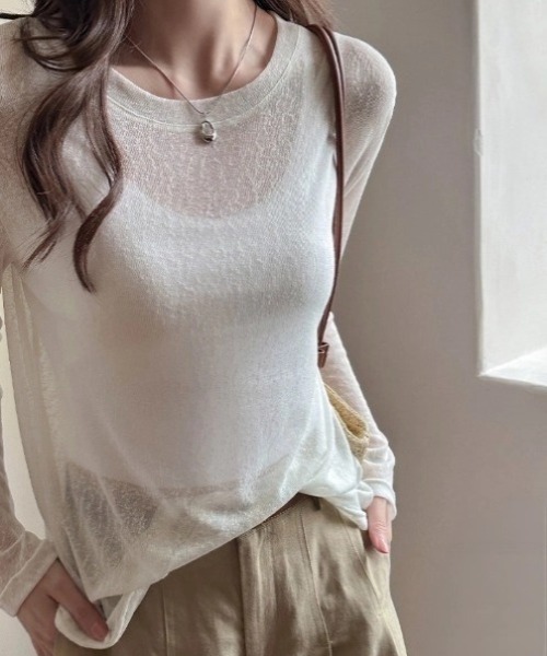 yuue' ( wear )(ユーイ)の「シアールーズロングTシャツ/冷房対策 UVカット(Tシャツ/カットソー・レディース・アイボリー/ブラック/ピンク/ホワイト・FREE)」の7枚目の写真