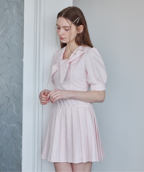 ローウエストミニ丈プリーツワンピース ローウエストプリーツミニワンピース / Low waist pleated mini dress