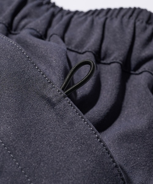 MAISON CLUB（メゾンクラブ）の「【MAISON CLUB】TACTICAL UTILITY SHORTS / タクティカルユーティリティショーツ　水陸両用/ストレッチ素材/速乾/UVカット/水着（その他パンツ・メンズ・グレー/ブラック・L/M）」の5枚目の写真