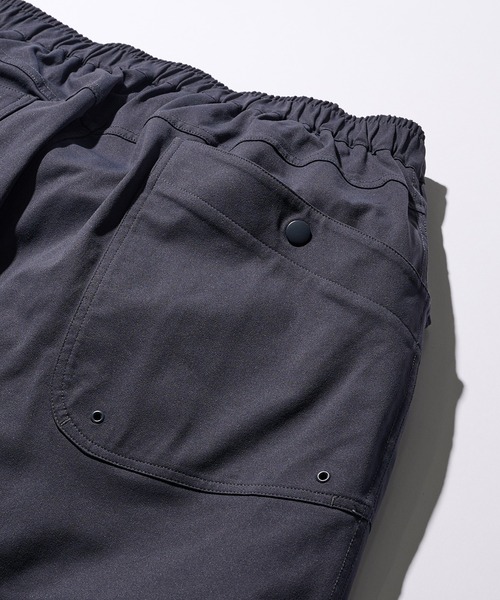 MAISON CLUB（メゾンクラブ）の「【MAISON CLUB】TACTICAL UTILITY SHORTS / タクティカルユーティリティショーツ　水陸両用/ストレッチ素材/速乾/UVカット/水着（その他パンツ・メンズ・グレー/ブラック・L/M）」の8枚目の写真