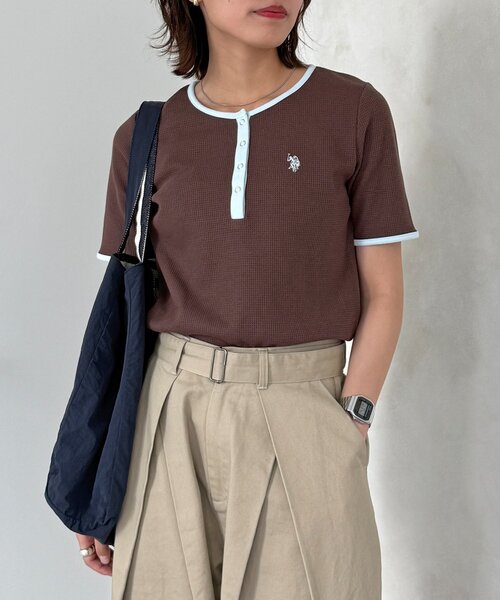 U.S. POLO ASSN.(ユーエスポロアッスン)の「【U.S. POLO ASSN.】ワッフルヘンリーT(Tシャツ/カットソー・レディース・ネイビー/グレー/ブラック/アイボリー/ブラウン/ホワイト・FREE)」の5枚目の写真