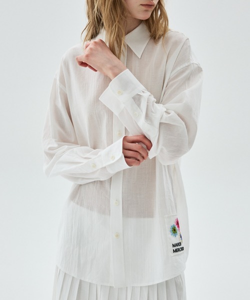 Mardi Mercredi(マルディメクルディ)の「SHEER COTTON SHIRT FLOWER PATCH / シアー コットン シャツ フラワー パッチ(シャツ/ブラウス・レディース・ホワイト・FREE)」の4枚目の写真